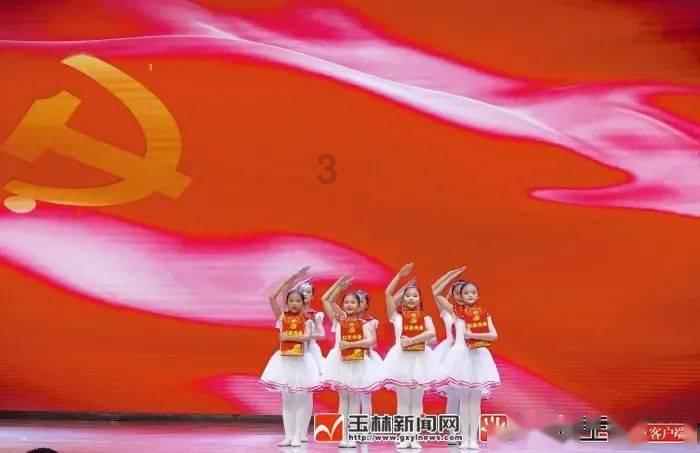 逃离世界杯的现场