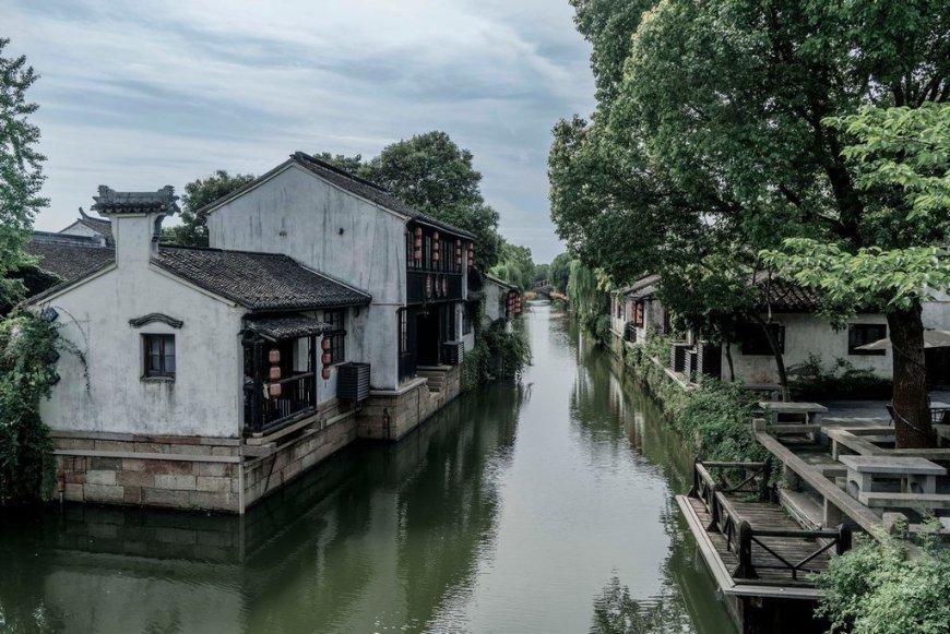 人民网专访广西人大代表,东兴市委副书记、市长,东兴边境经济合作区管委会主任(兼)李健